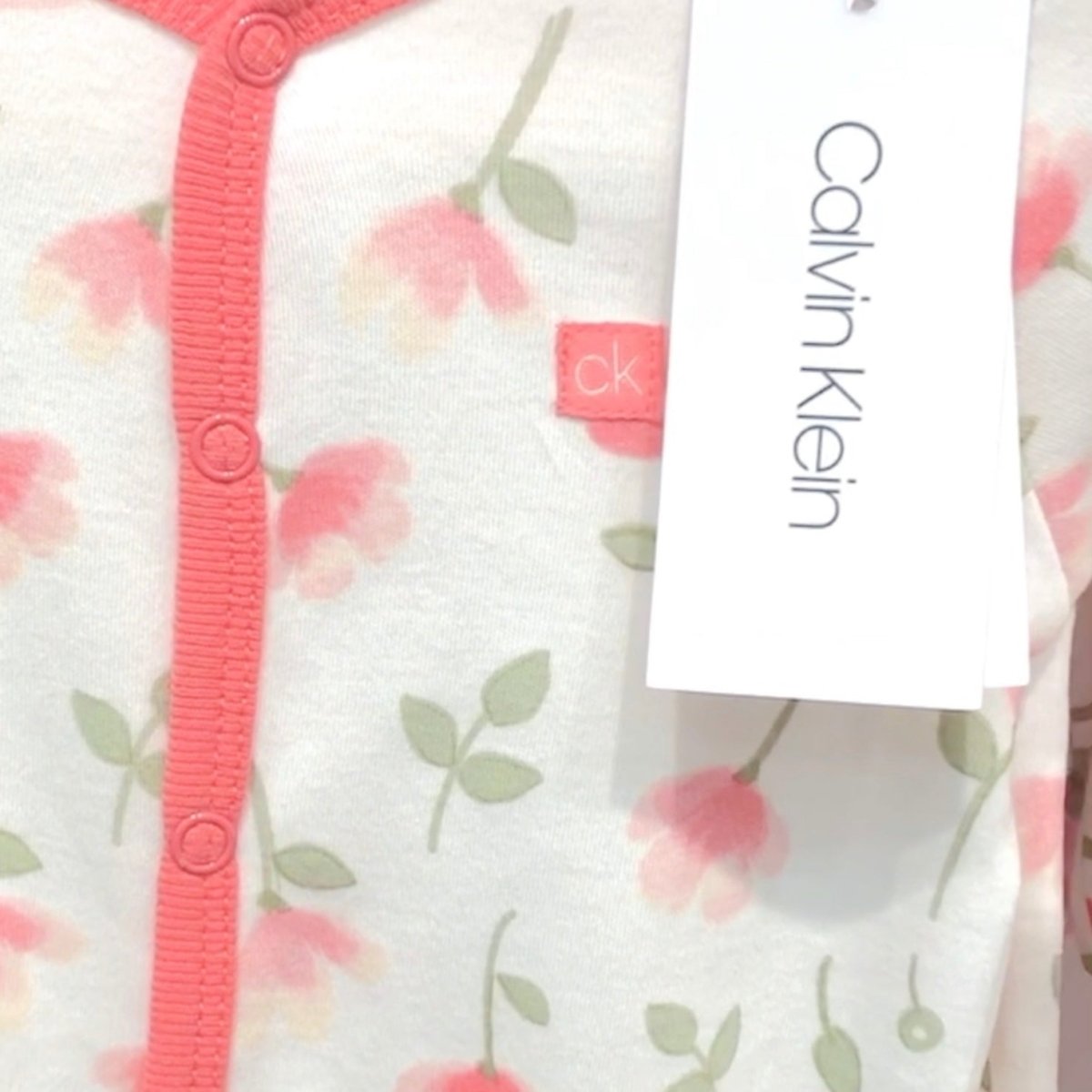 Enterito de Bebé Calvin Klein Niña Blanco y flores - Cozy Kids