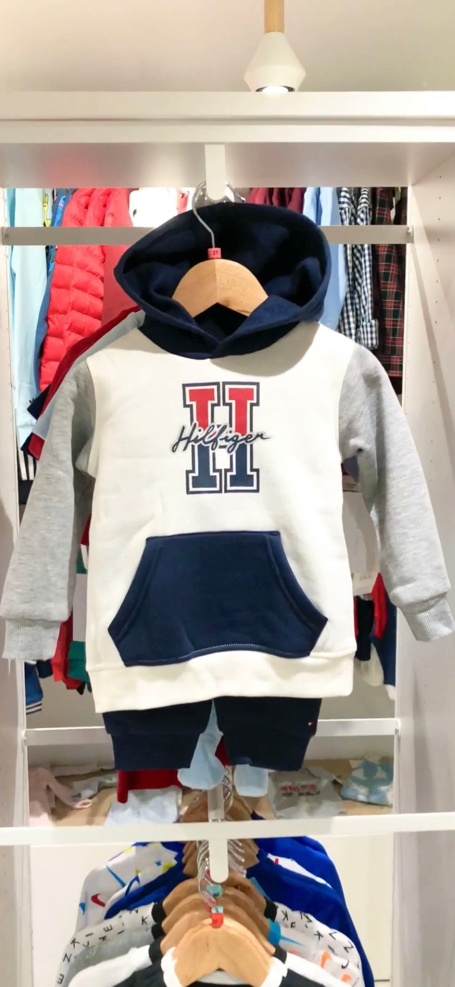 Buzo tommy best sale hilfiger blanco