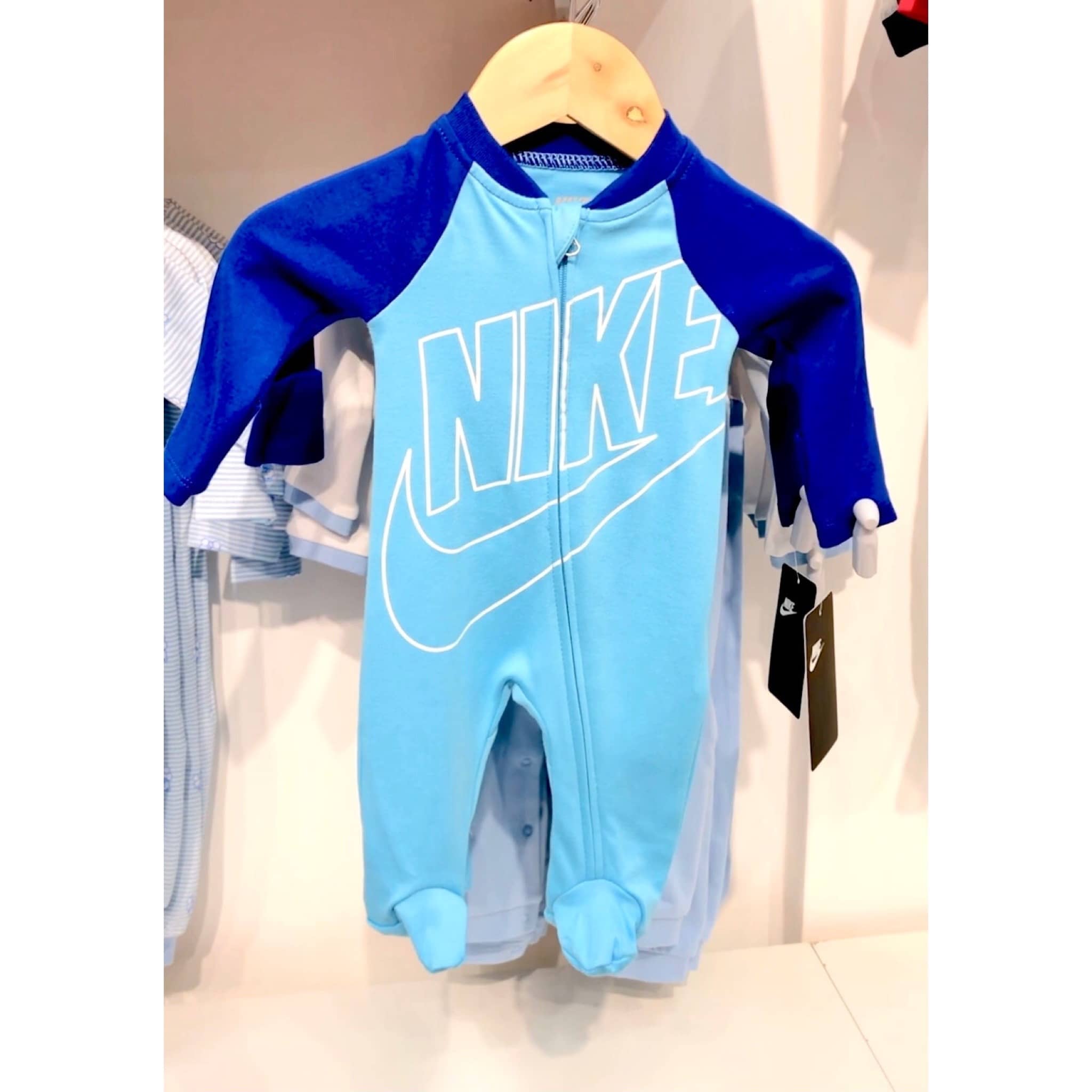 Nike Niño y Mangas Azul –
